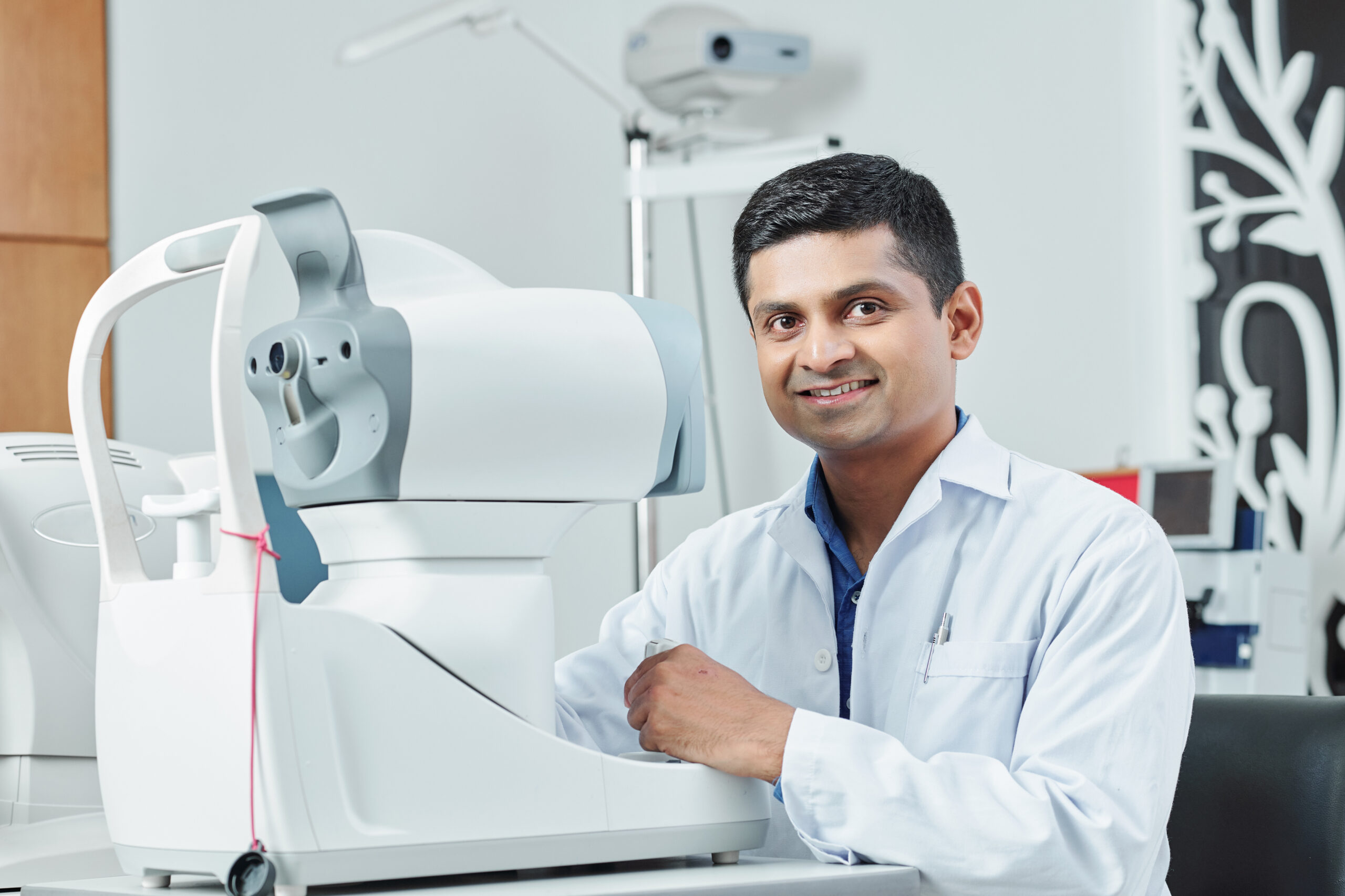 What Is a Retina Specialist and When Should You See One?